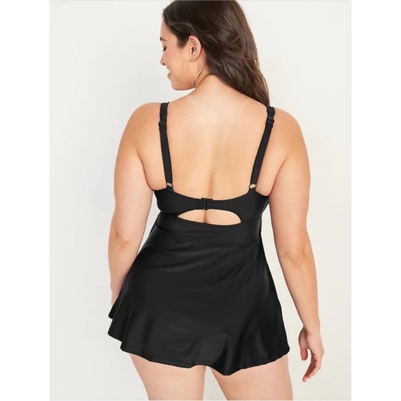 NWT Old Navy V-Neck Wrap-Front Swimsuit Dress bathing suit skirt Black 4x plus - Picture 3 of 7